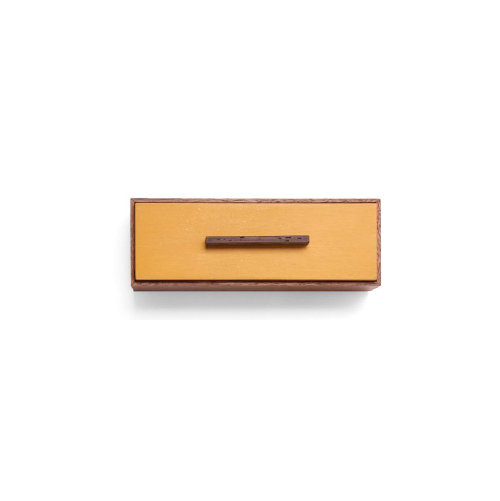 Caja rectangular amarilla