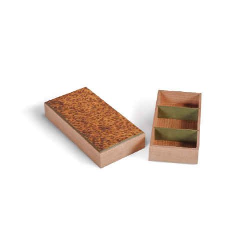 Caja con compartimentos temática