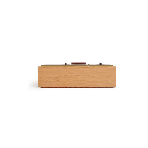 Caja cuadrada con compartimentos