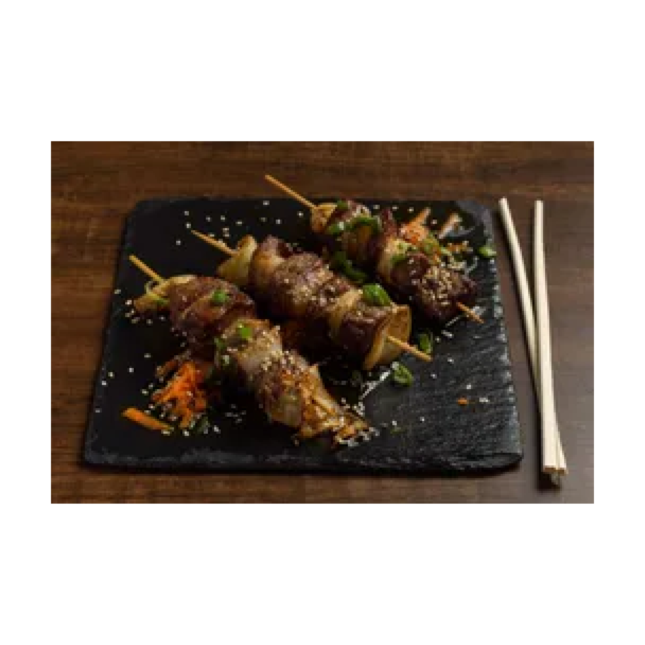 Brochetas de carne de res